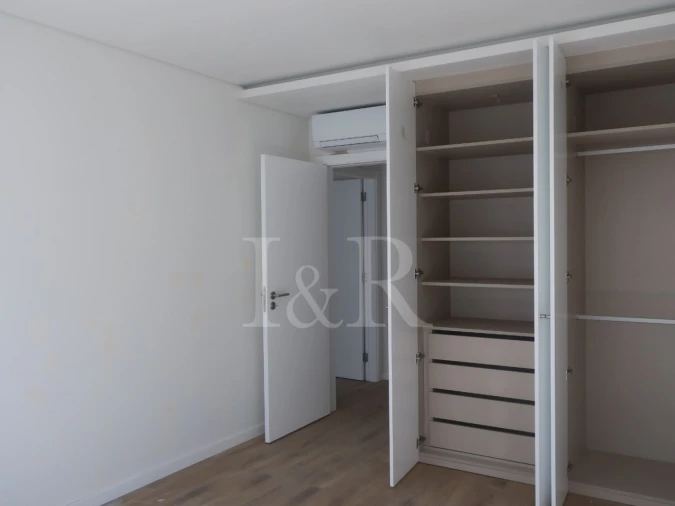 Apartamento T4 para Venda em Almada, Cova da Piedade, Pragal e Cacilhas Foto 13