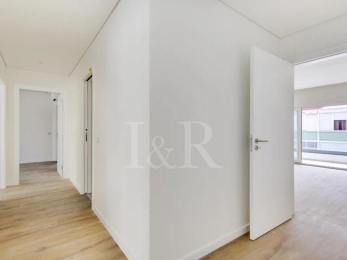 Apartamento T4 para Venda em Almada, Cova da Piedade, Pragal e Cacilhas Foto 11