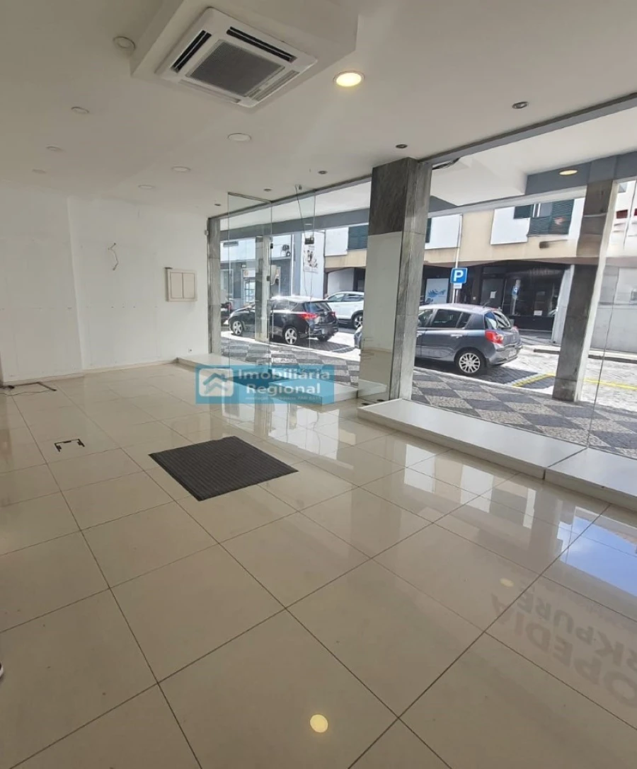 Loja para Venda em Funchal (Se) Foto 17