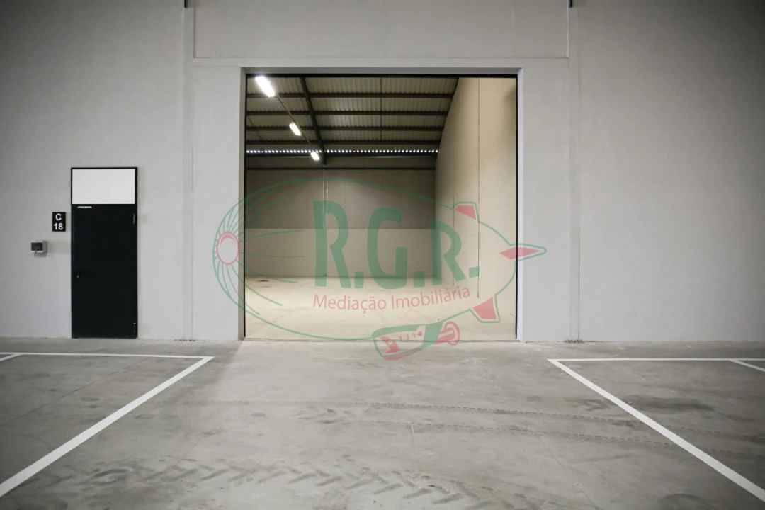 Armazém para Arrendamento em Fânzeres e São Pedro da Cova Foto 18