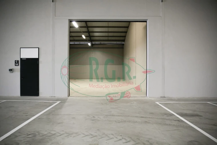 Armazém para Arrendamento em Fânzeres e São Pedro da Cova Foto 18