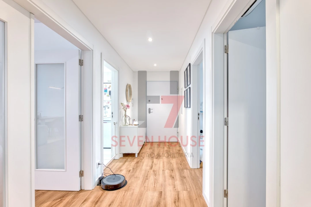 Apartamento T2 para Venda em Camarate, Unhos e Apelação Foto 6