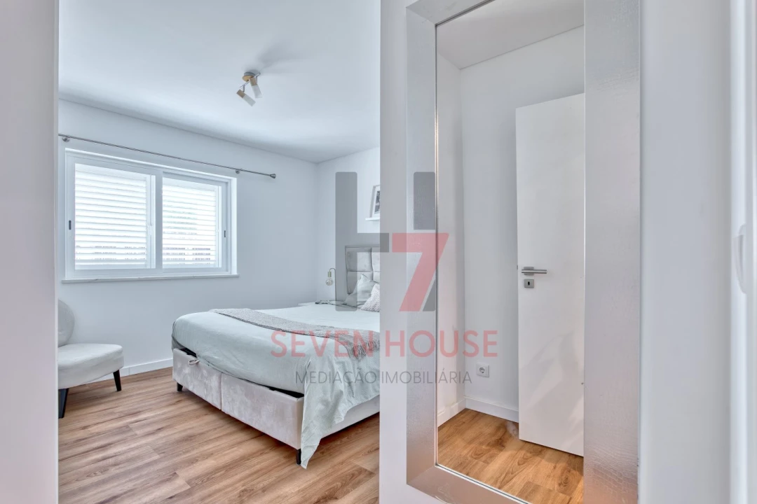 Apartamento T2 para Venda em Camarate, Unhos e Apelação Foto 10