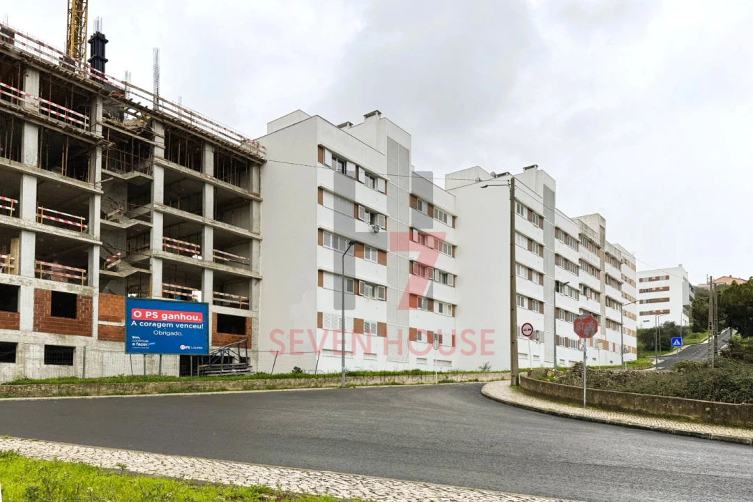 Apartamento T2 para Venda em Camarate, Unhos e Apelação Foto 25