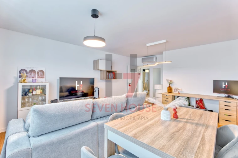 Apartamento T2 para Venda em Camarate, Unhos e Apelação