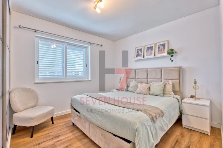 Apartamento T2 para Venda em Camarate, Unhos e Apelação Foto 11