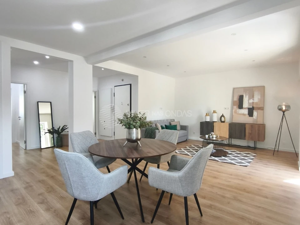 Apartamento T3 para Venda em Benfica Foto 1