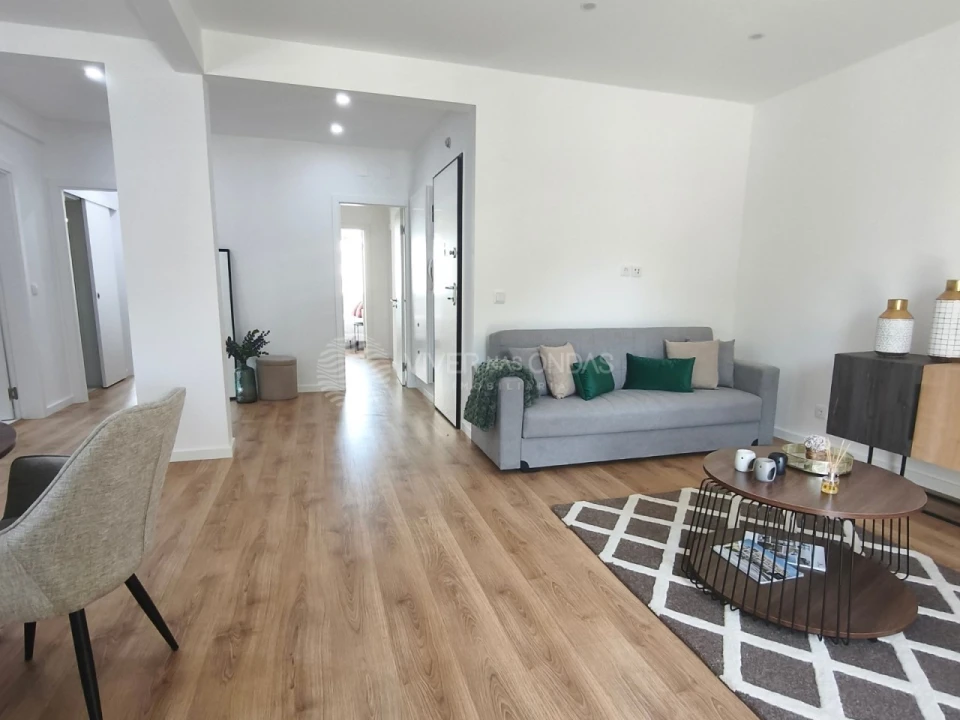 Apartamento T3 para Venda em Benfica Foto 10