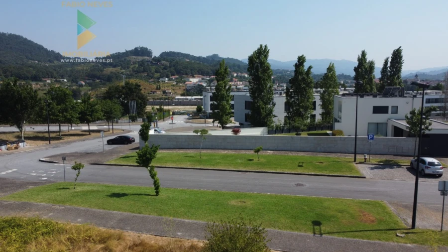 Terreno para Venda em Arcos de Valdevez (São Paio) e Giela