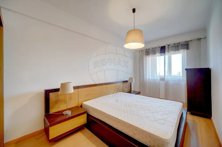 Apartamento T3 para Arrendamento em Venteira Foto 14