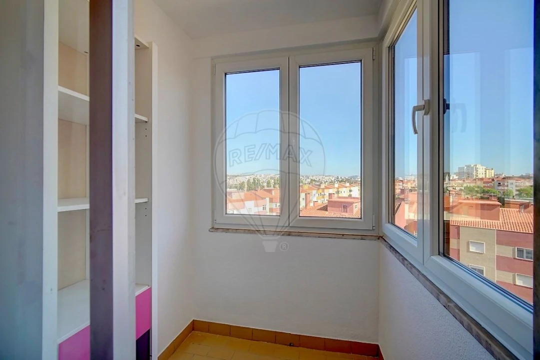 Apartamento T3 para Arrendamento em Venteira Foto 15