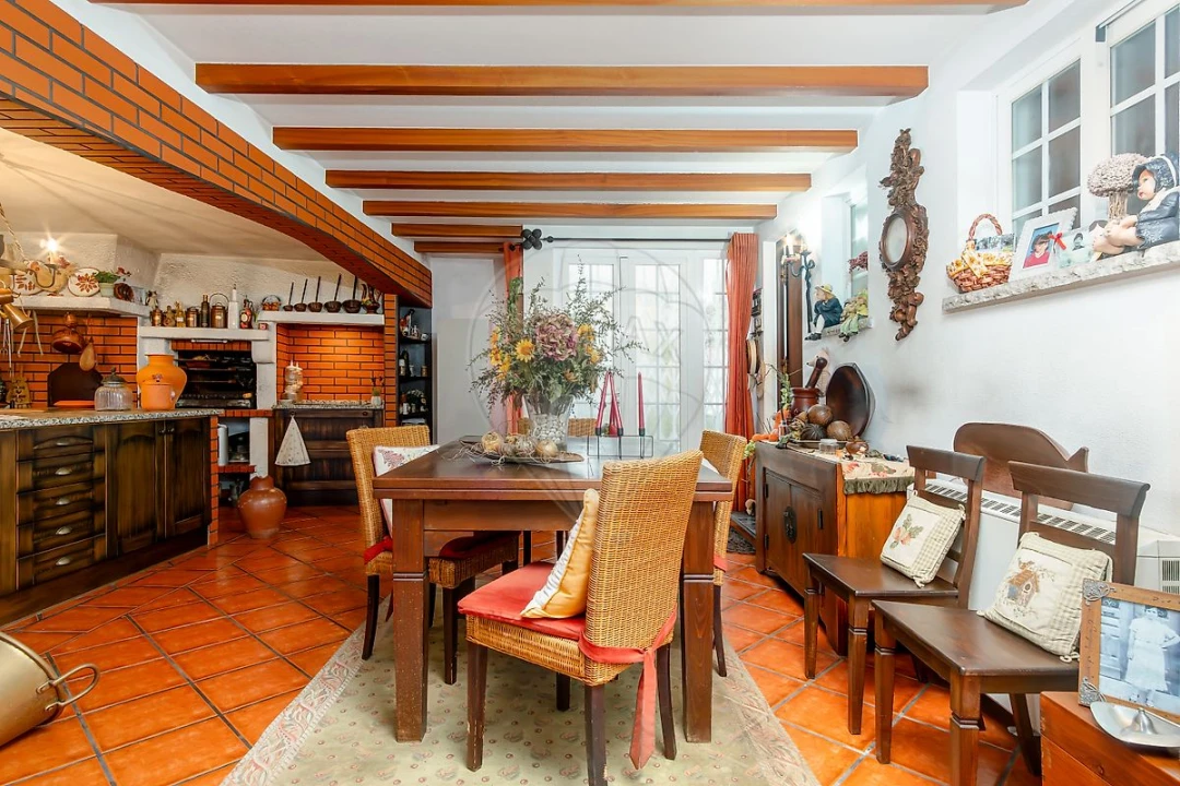 Moradia T4 para Venda em Amora Foto 8