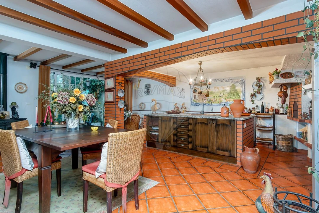 Moradia T4 para Venda em Amora Foto 7