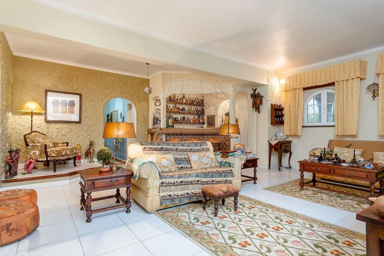 Moradia T4 para Venda em Amora Foto 13