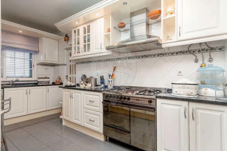 Moradia T4 para Venda em Amora Foto 36