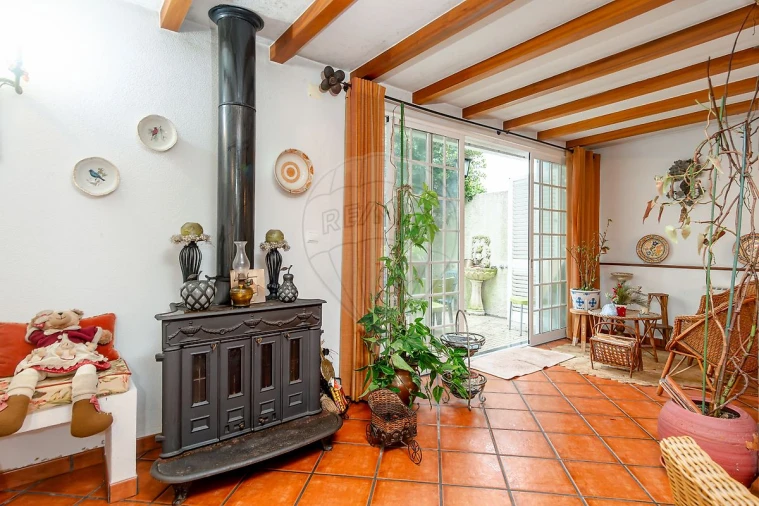 Moradia T4 para Venda em Amora Foto 5