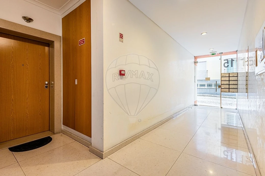 Apartamento T2 para Venda em Cartaxo e Vale da Pinta Foto 3