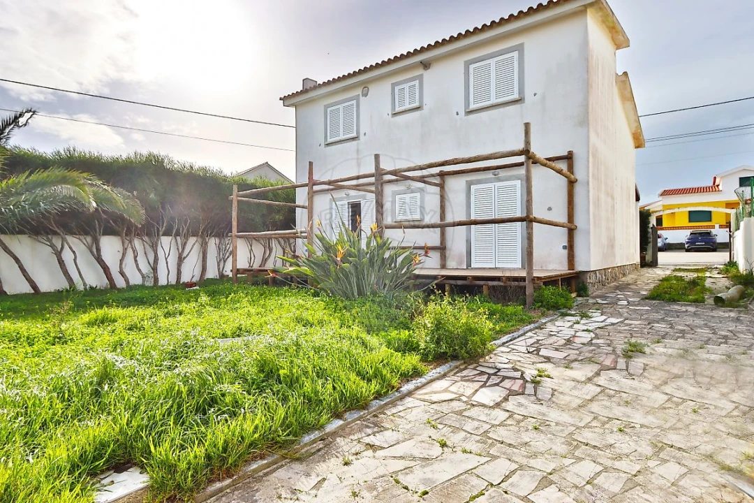 Moradia T4 para Venda em Silveira Foto 7