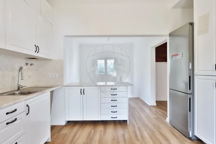 Moradia T4 para Venda em Silveira Foto 11