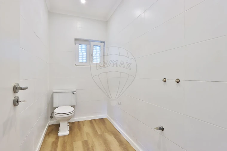 Moradia T4 para Venda em Silveira Foto 2