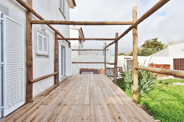 Moradia T4 para Venda em Silveira Foto 4