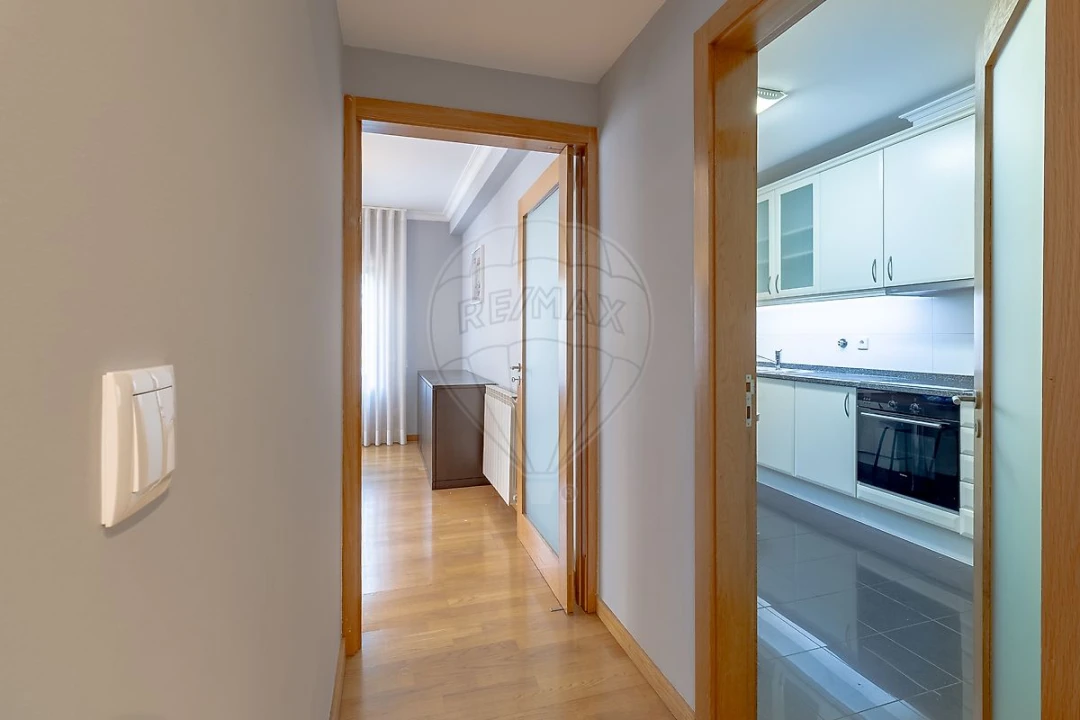 Apartamento T2 para Arrendamento em Mafamude e Vilar do Paraíso Foto 10