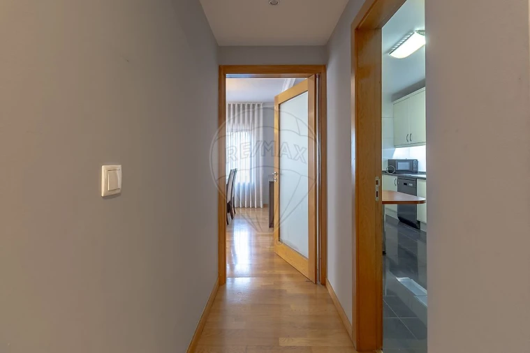 Apartamento T2 para Arrendamento em Mafamude e Vilar do Paraíso Foto 16