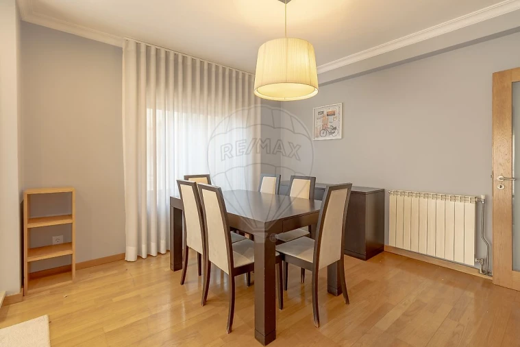 Apartamento T2 para Arrendamento em Mafamude e Vilar do Paraíso Foto 8