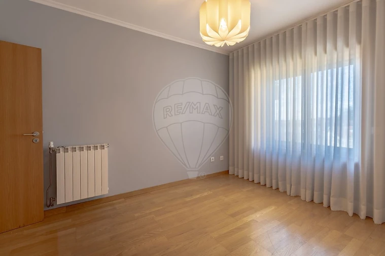 Apartamento T2 para Arrendamento em Mafamude e Vilar do Paraíso Foto 24