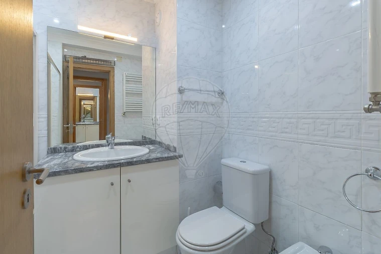 Apartamento T2 para Arrendamento em Mafamude e Vilar do Paraíso Foto 17