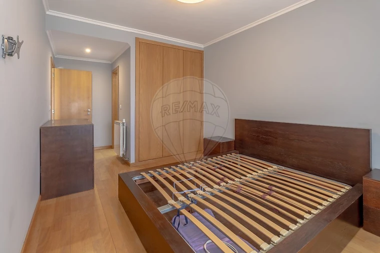 Apartamento T2 para Arrendamento em Mafamude e Vilar do Paraíso Foto 21