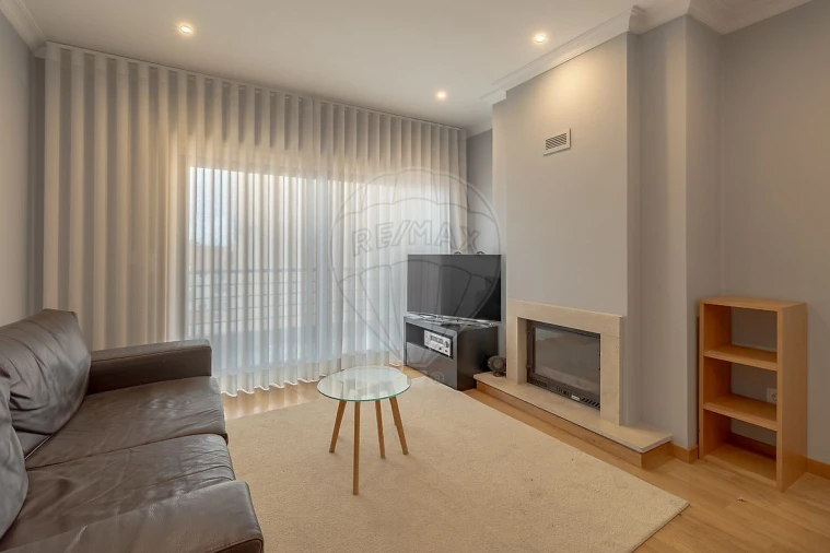 Apartamento T2 para Arrendamento em Mafamude e Vilar do Paraíso Foto 6