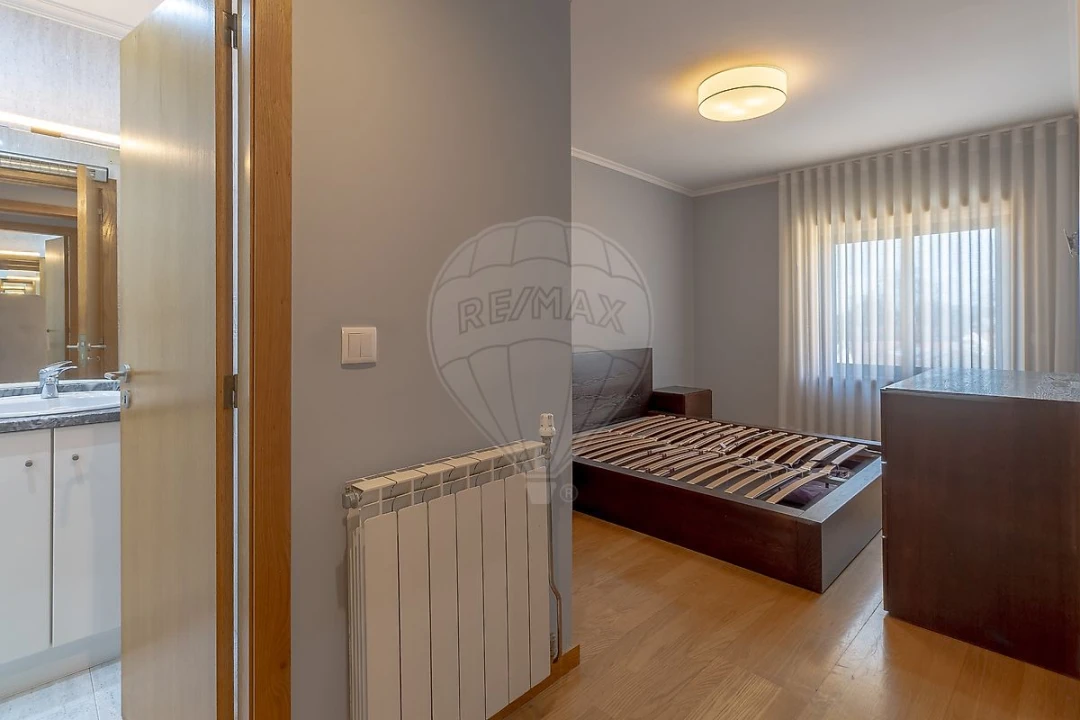 Apartamento T2 para Arrendamento em Mafamude e Vilar do Paraíso Foto 20