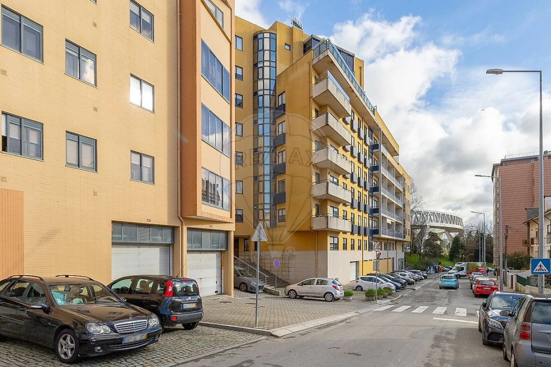 Apartamento T2 para Arrendamento em Mafamude e Vilar do Paraíso Foto 3