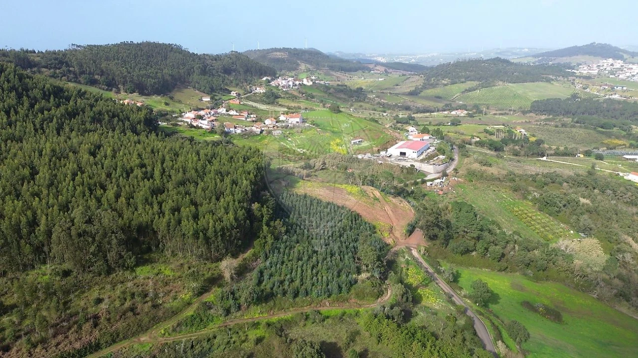 Terreno para Venda em Azueira e Sobral da Abelheira Foto 2