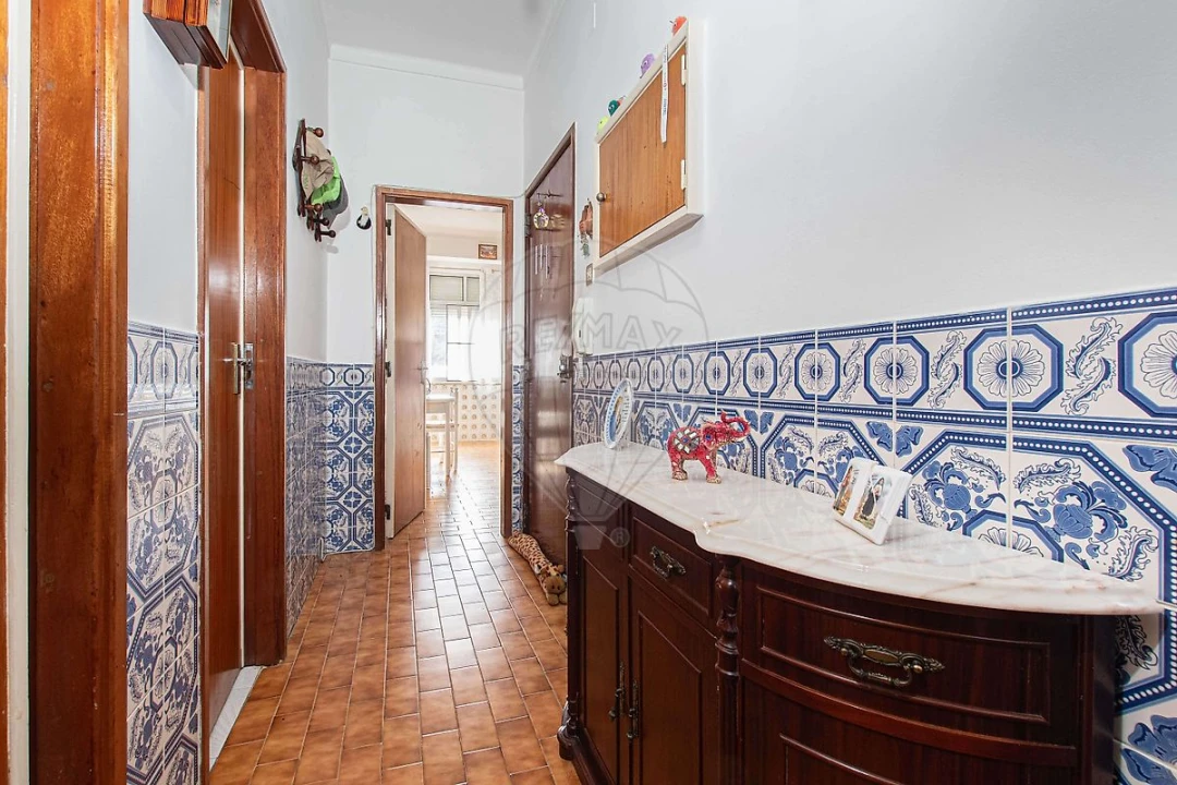 Apartamento T2 para Venda em Vialonga Foto 8