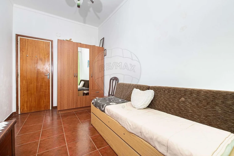 Apartamento T2 para Venda em Vialonga Foto 7