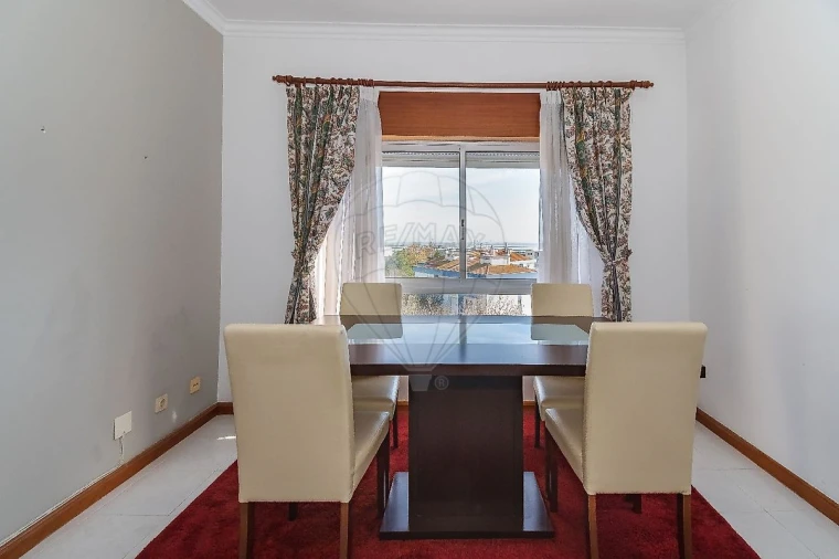 Apartamento T2 para Arrendamento em Póvoa de Santa Iria e Forte da Casa Foto 2