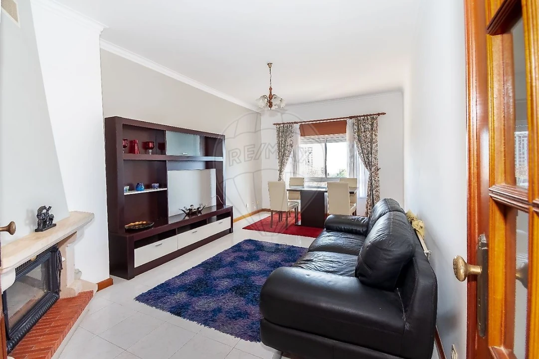 Apartamento T2 para Arrendamento em Póvoa de Santa Iria e Forte da Casa Foto 1