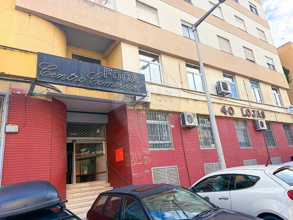 Loja para Venda em Póvoa de Santa Iria e Forte da Casa Foto 6