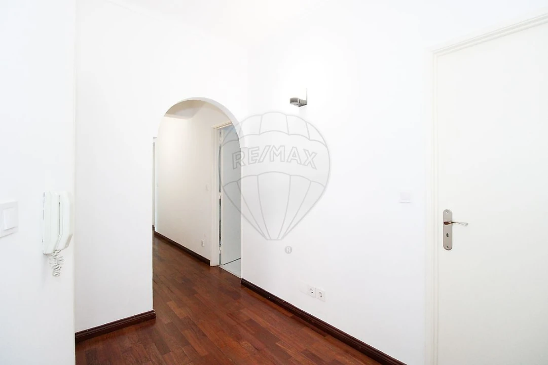 Apartamento T4 para Arrendamento em Póvoa de Santo Adrião e Olival Basto Foto 25