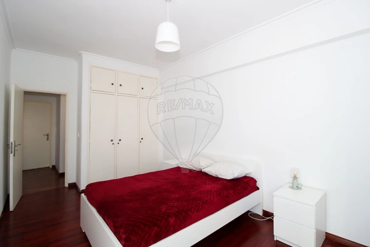 Apartamento T4 para Arrendamento em Póvoa de Santo Adrião e Olival Basto Foto 34