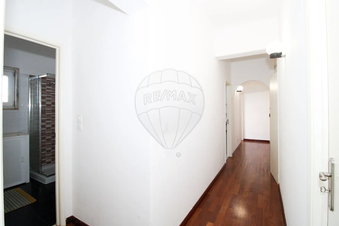 Apartamento T4 para Arrendamento em Póvoa de Santo Adrião e Olival Basto Foto 10