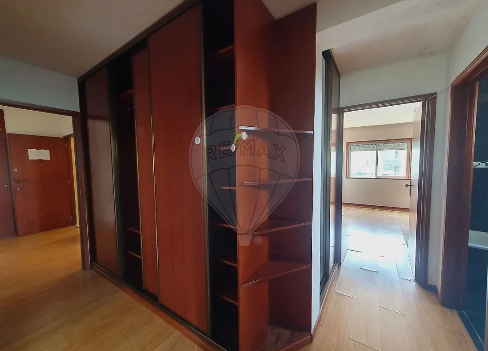 Apartamento T3 para Venda em São Mamede de Infesta e Senhora da Hora Foto 2