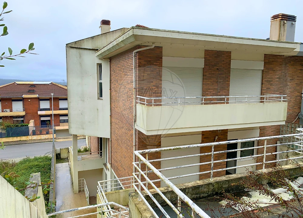 Moradia T4 para Venda em Valongo Foto 18