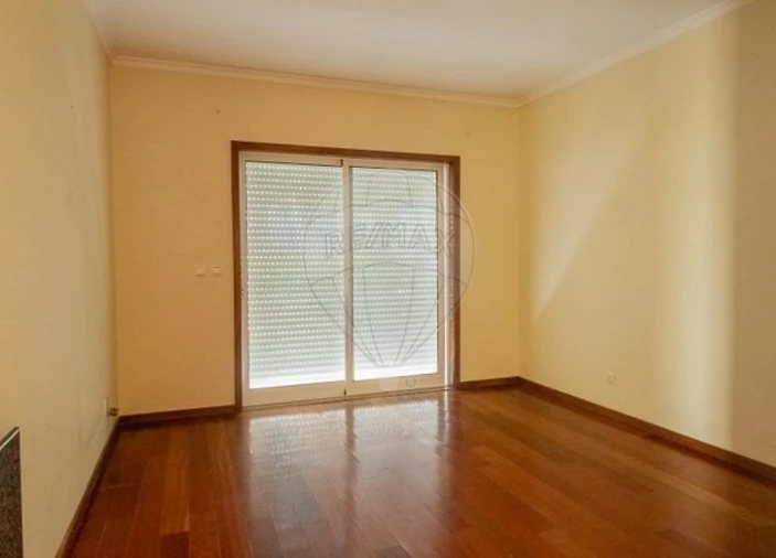 Moradia T4 para Venda em Valongo Foto 8