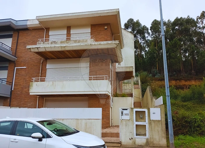 Moradia T4 para Venda em Valongo Foto 2