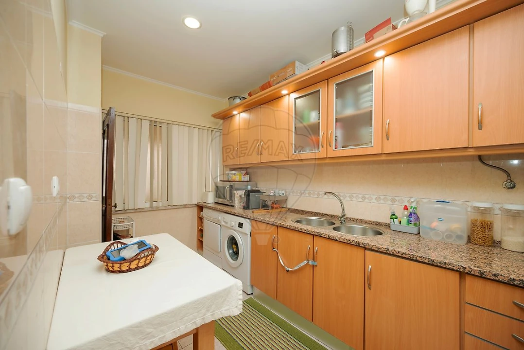 Apartamento T3 para Venda em Santa Iria de Azoia, São João da Talha e Bobadela Foto 12