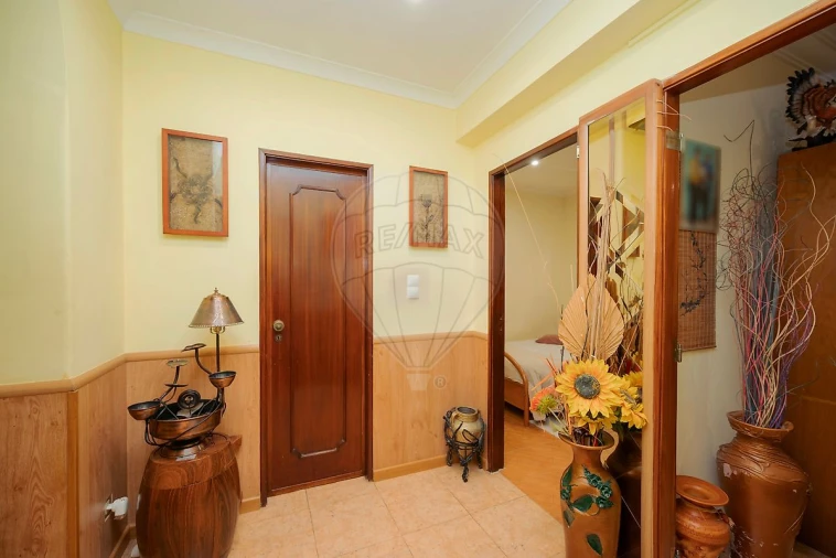 Apartamento T3 para Venda em Santa Iria de Azoia, São João da Talha e Bobadela Foto 9