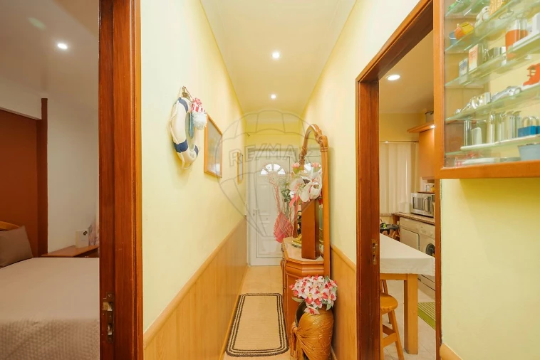 Apartamento T3 para Venda em Santa Iria de Azoia, São João da Talha e Bobadela Foto 28